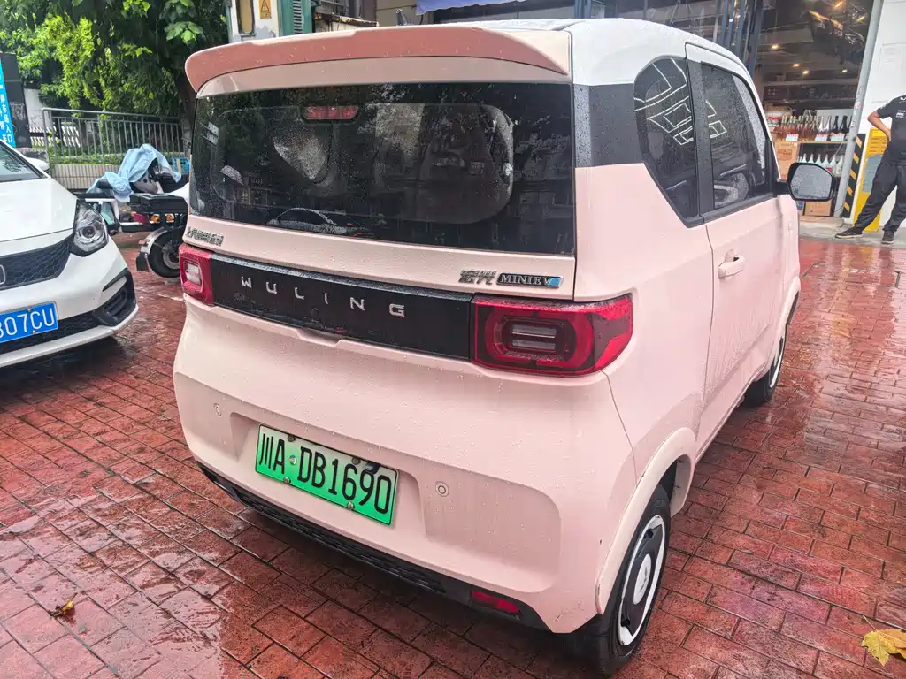Wuling MINIEV — миниатюра 2