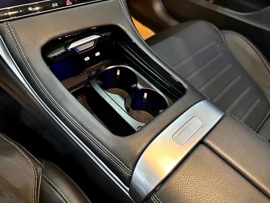 Mercedes-Benz C-Class — миниатюра 15