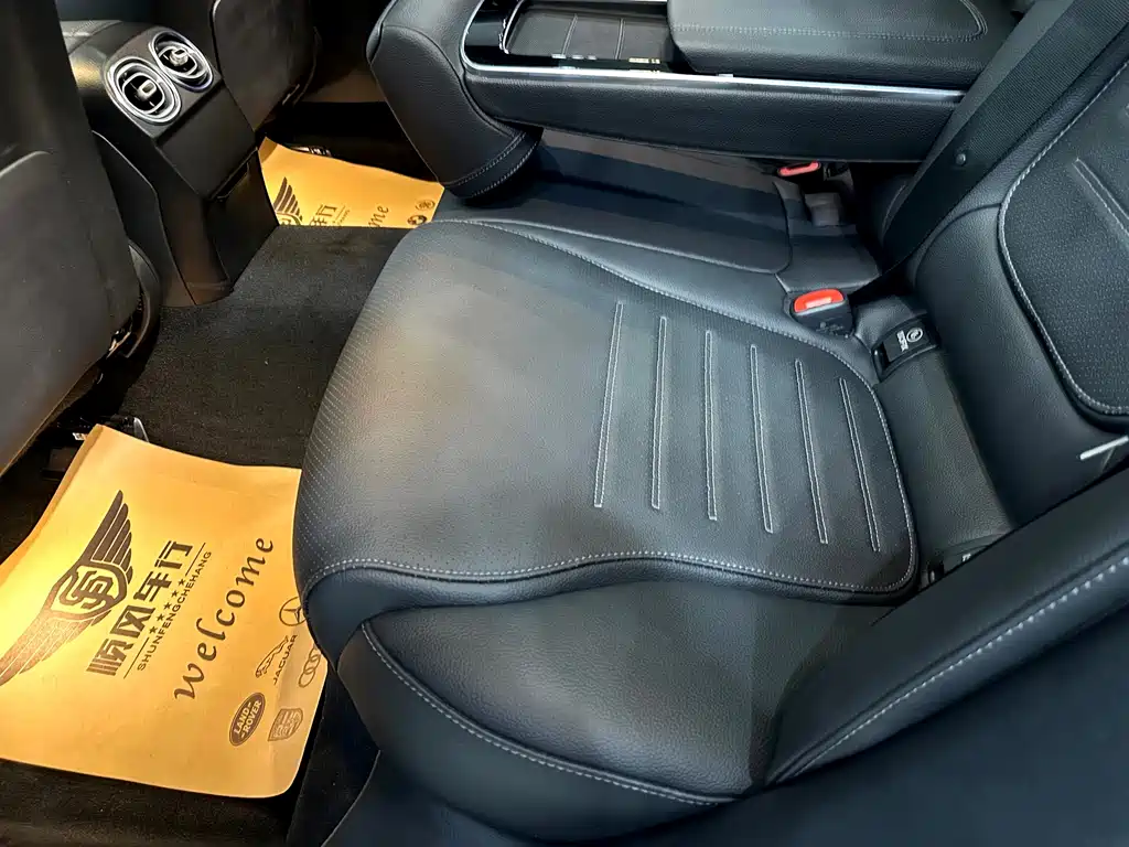 Mercedes-Benz C-Class — миниатюра 18