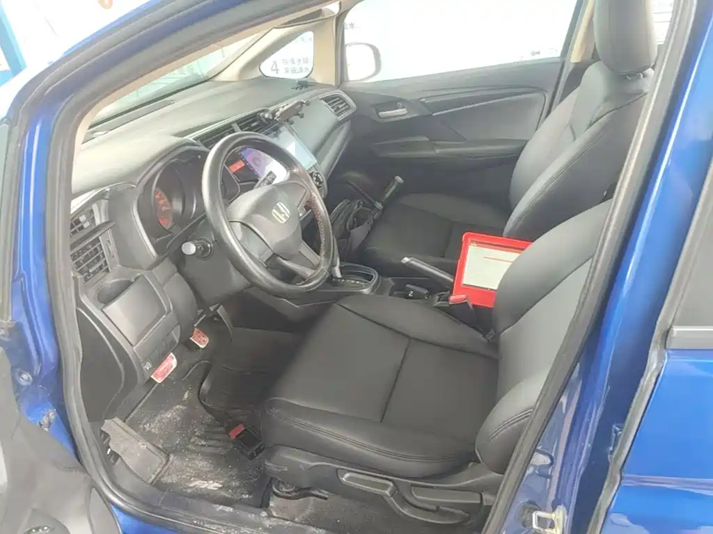 Honda Fit — миниатюра 15