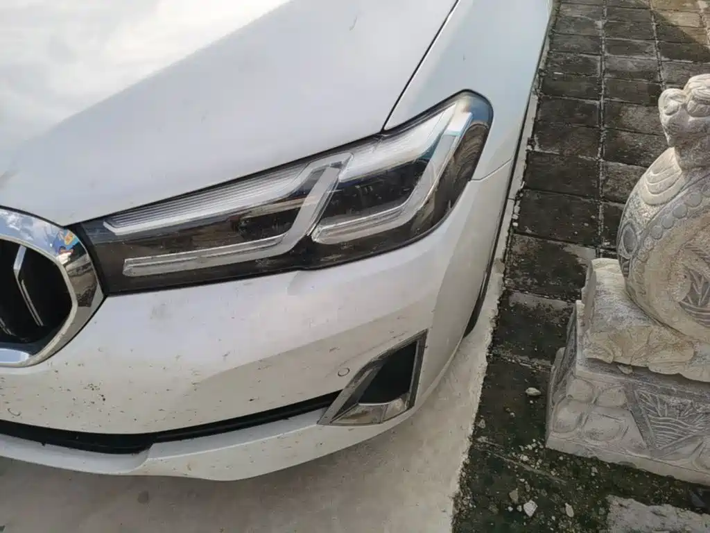 BMW 5 Series — миниатюра 24