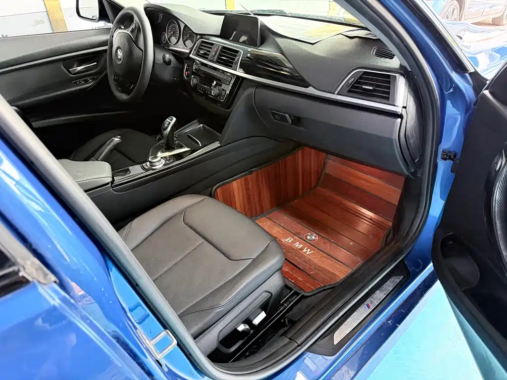 BMW 3 Series — миниатюра 20