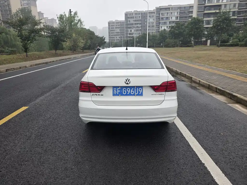 Volkswagen Santana — миниатюра 5