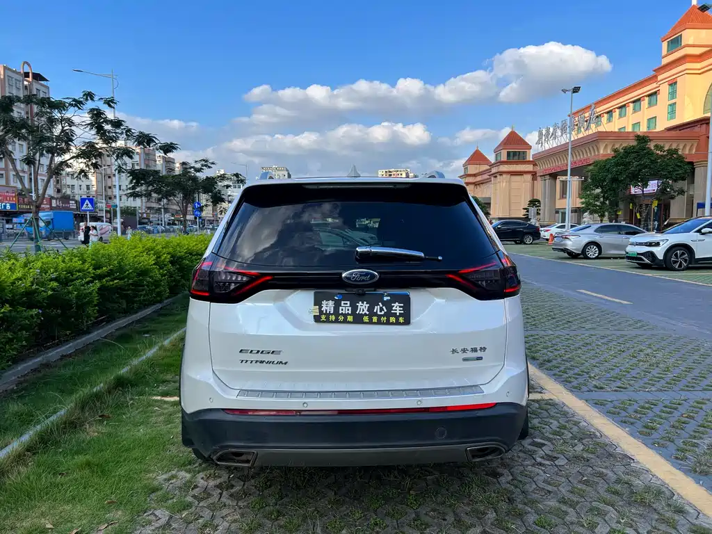 Ford Edge 2015 2.0T GTDi