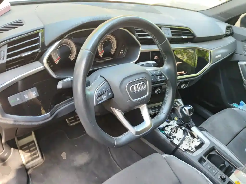 Audi Q3 — миниатюра 11