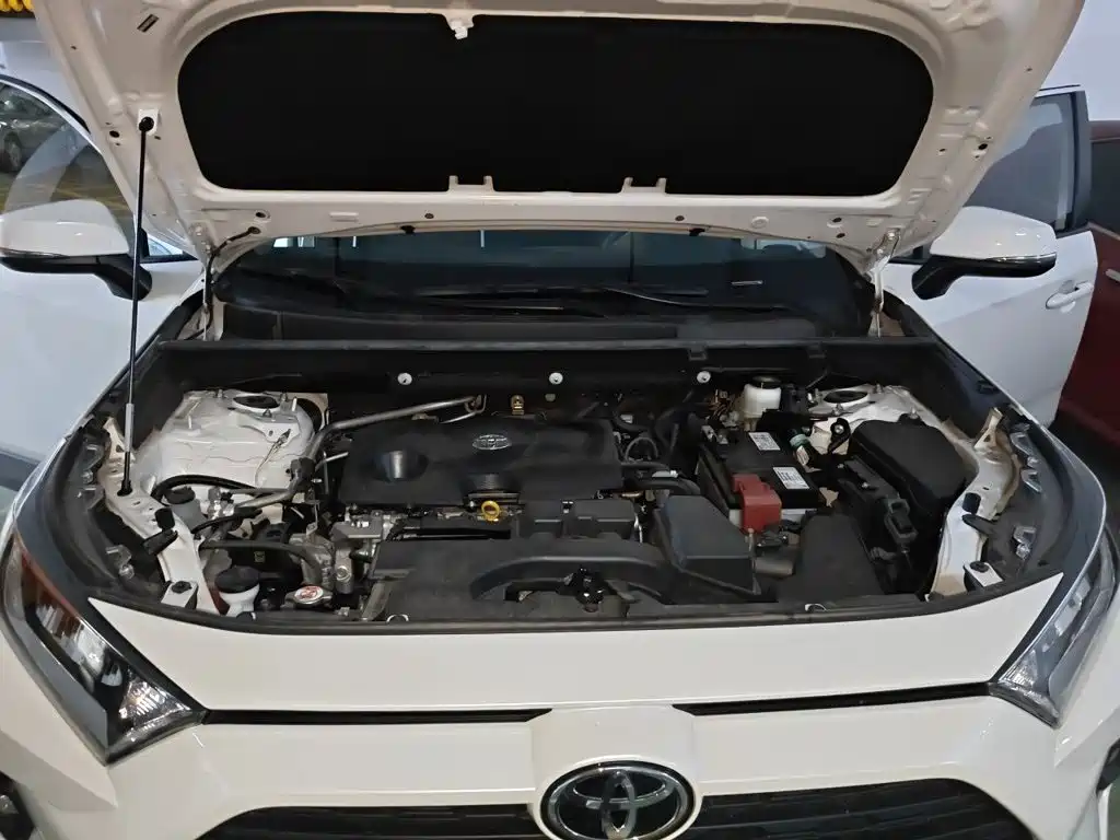 Toyota RAV4 — миниатюра 21