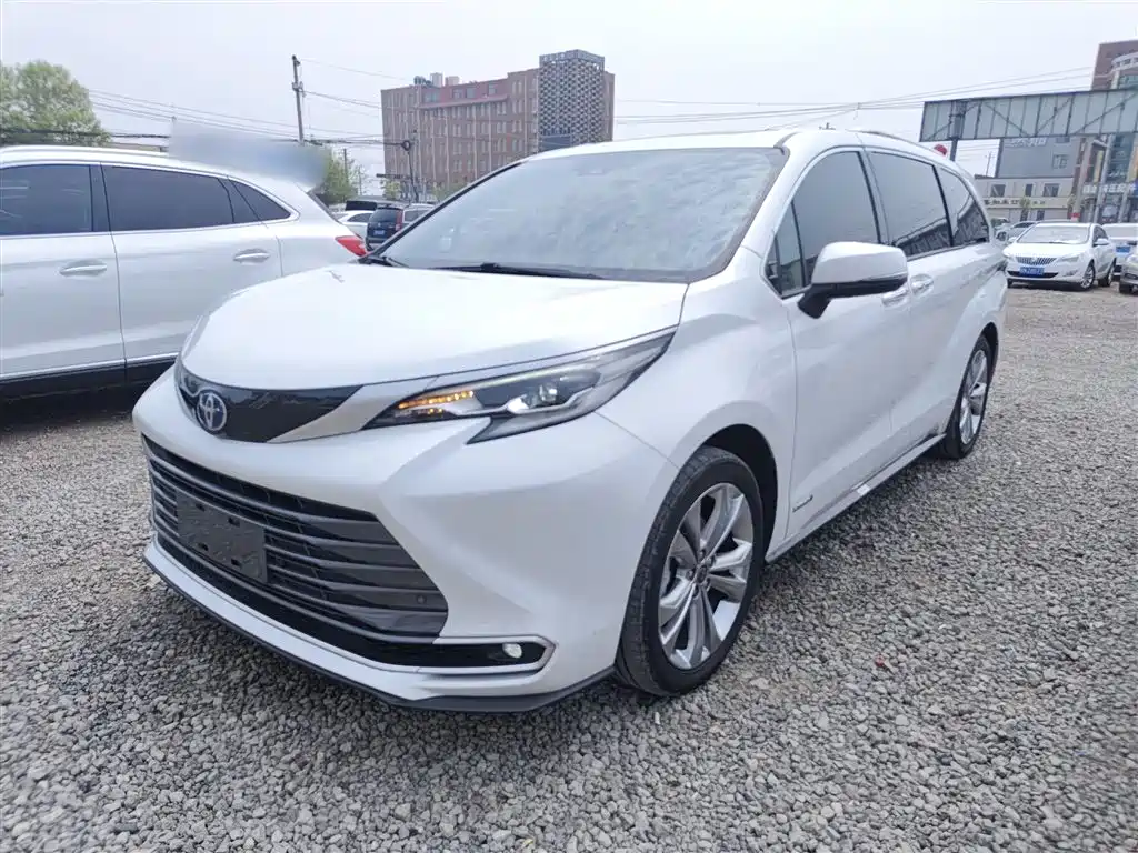 Toyota Sienna 2022