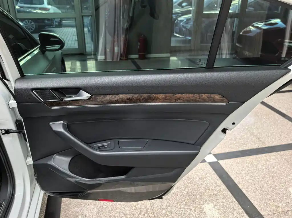 Volkswagen Magotan — миниатюра 18