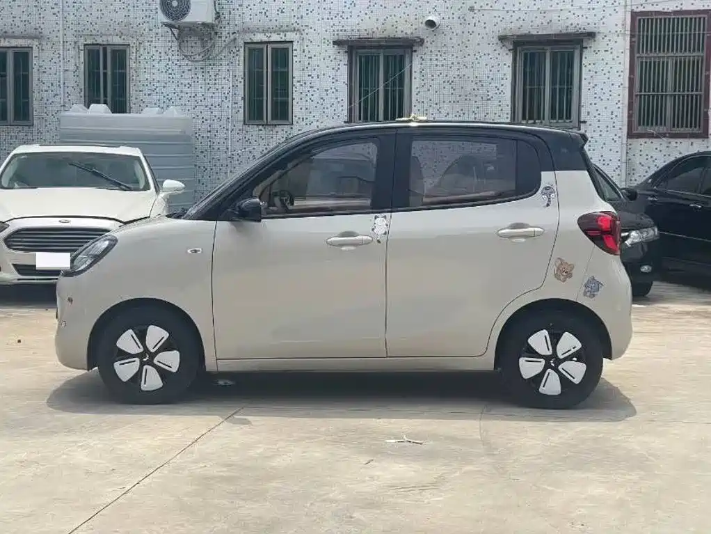 Wuling MINIEV — миниатюра 8