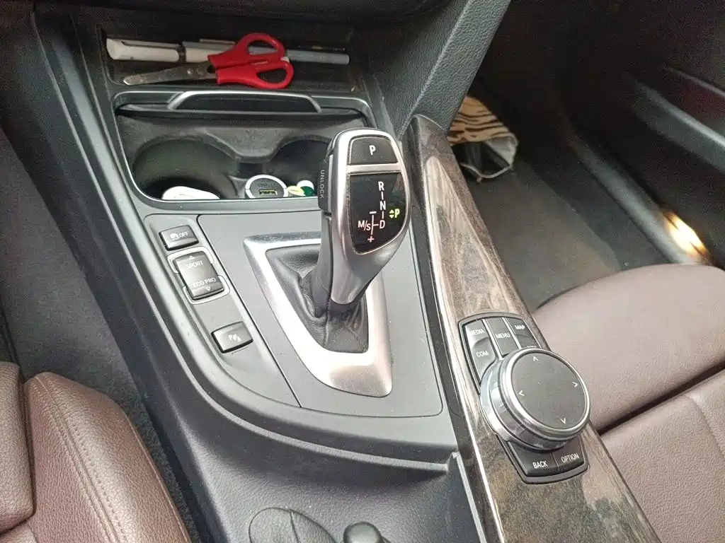 BMW 3 Series — миниатюра 15