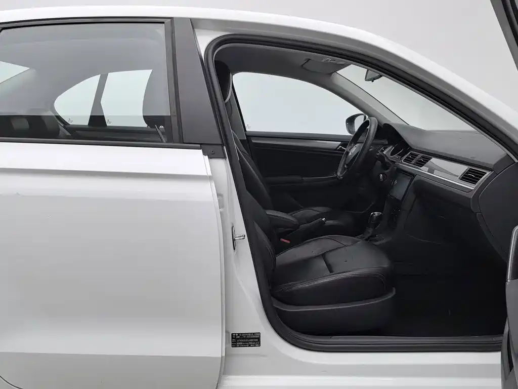 Volkswagen Bora — миниатюра 23