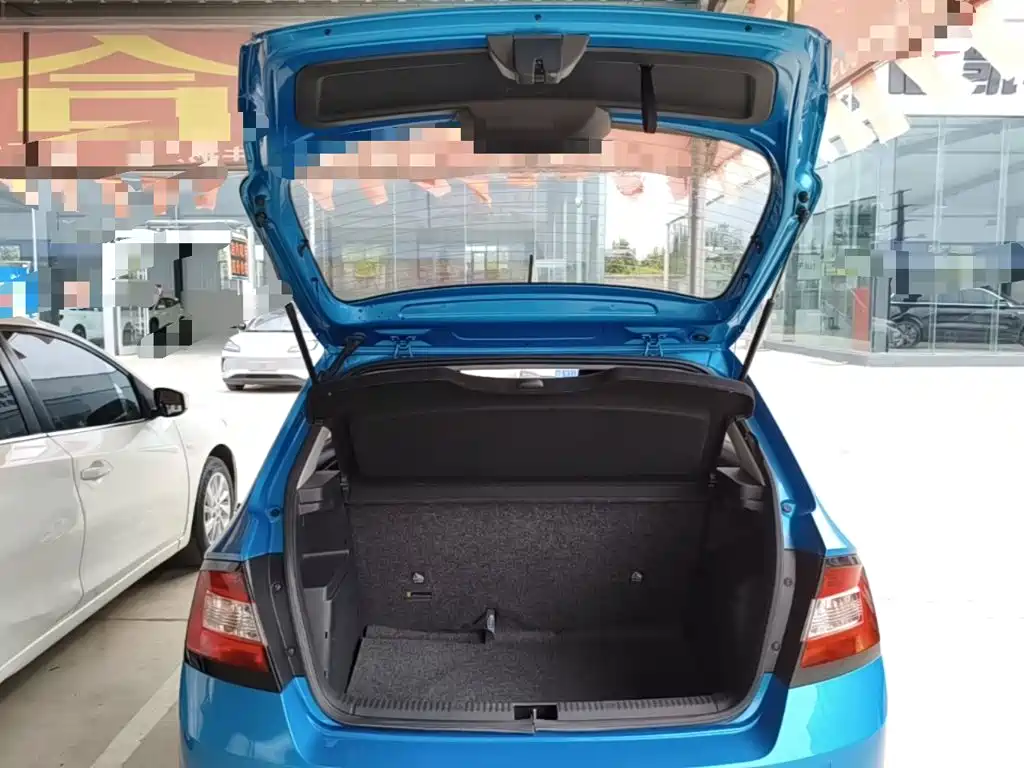 Skoda Fabia — миниатюра 19
