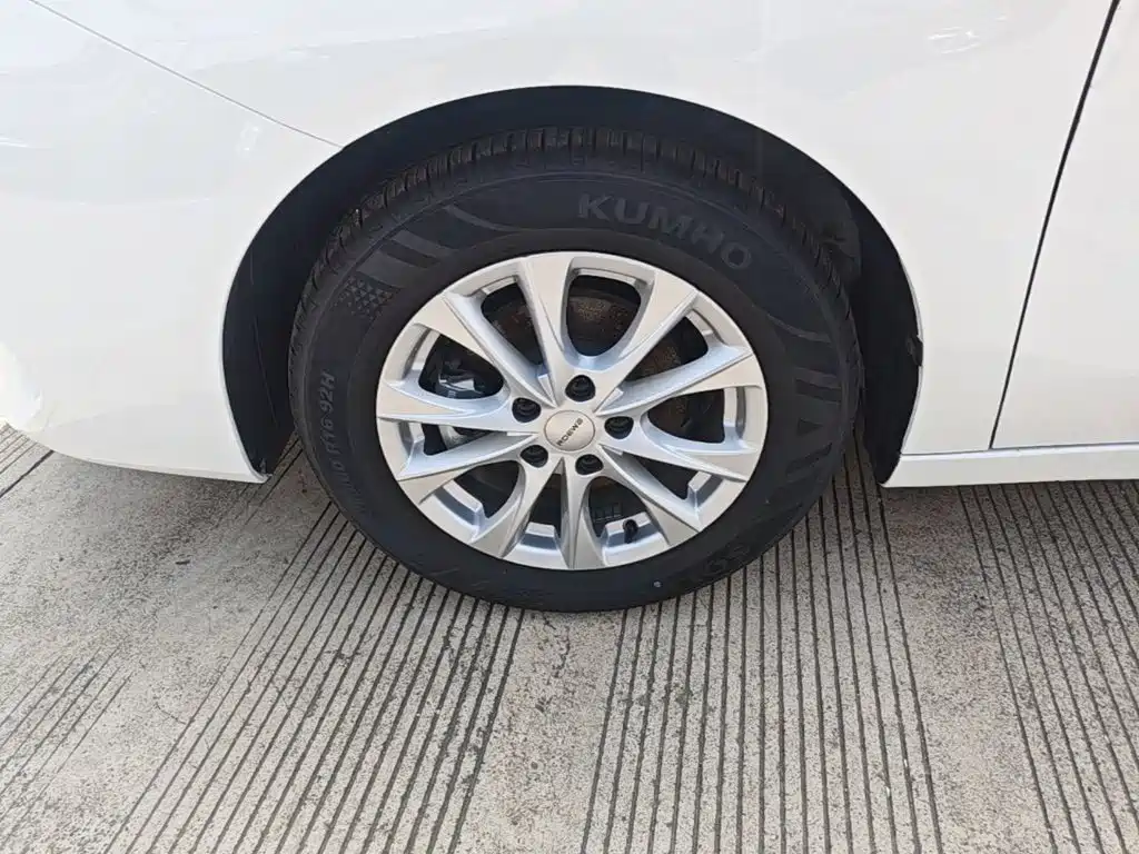 Roewe i5 — миниатюра 23