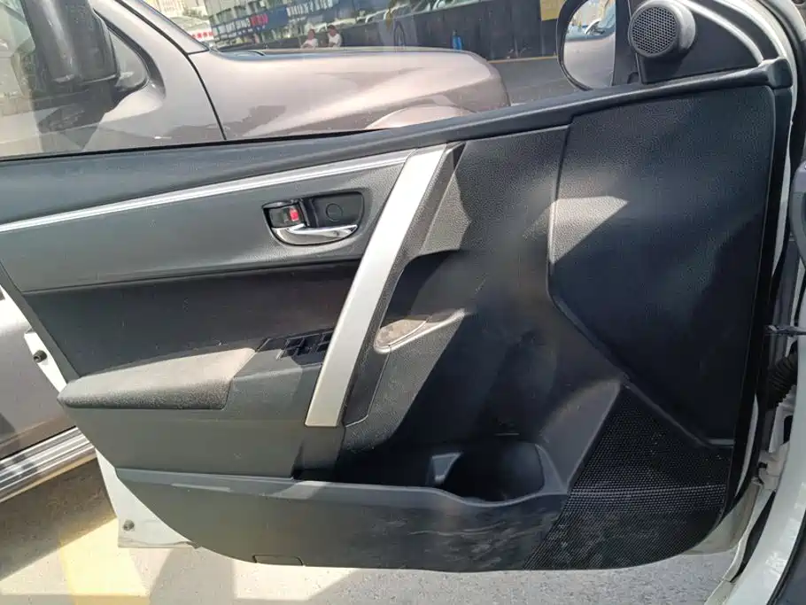 Toyota Corolla — миниатюра 7