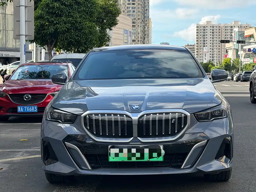 BMW i5 2024 eDrive 35L Premium M Sport