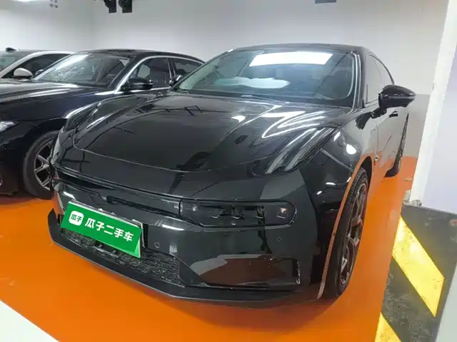 Zeekr 001