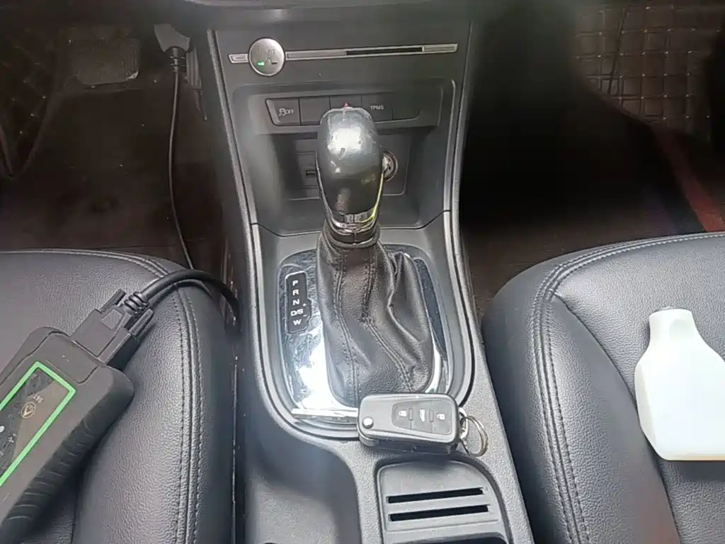 Roewe 360 — миниатюра 14