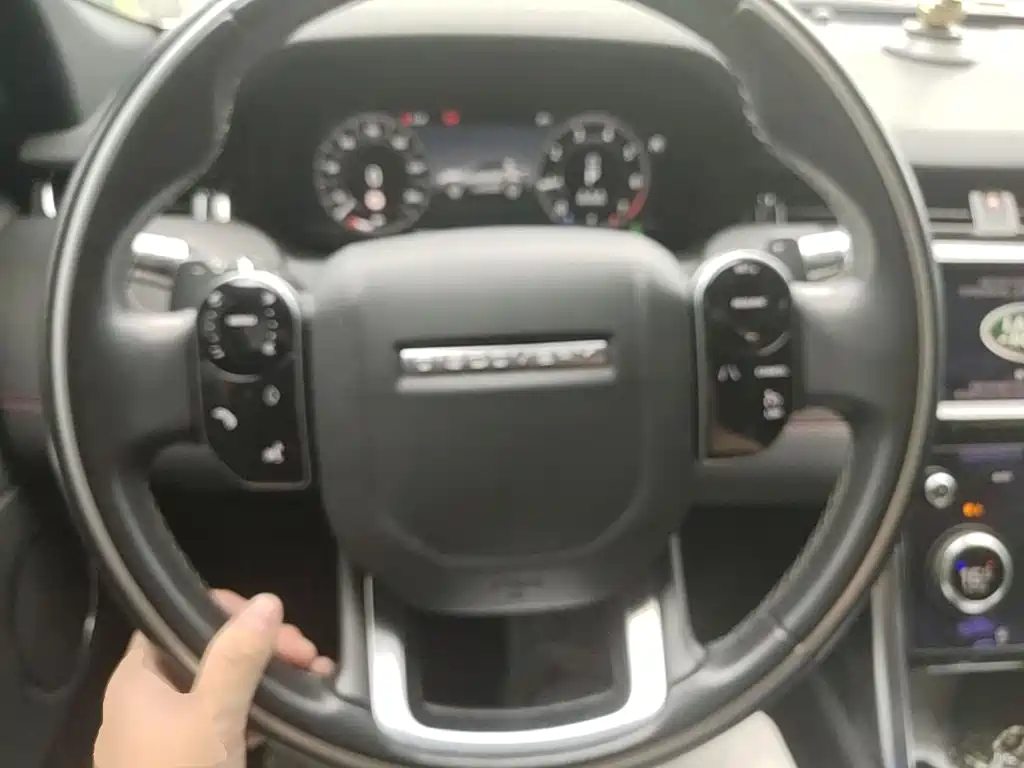 Land Rover Discovery Sport — миниатюра 11