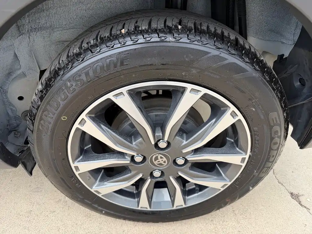 Toyota Yaris L Zhixuan X 1.5L CVT Luxury PLUS Edition, фото 14