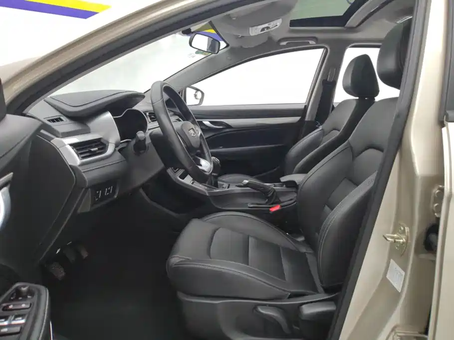 Geely Emgrand — миниатюра 9