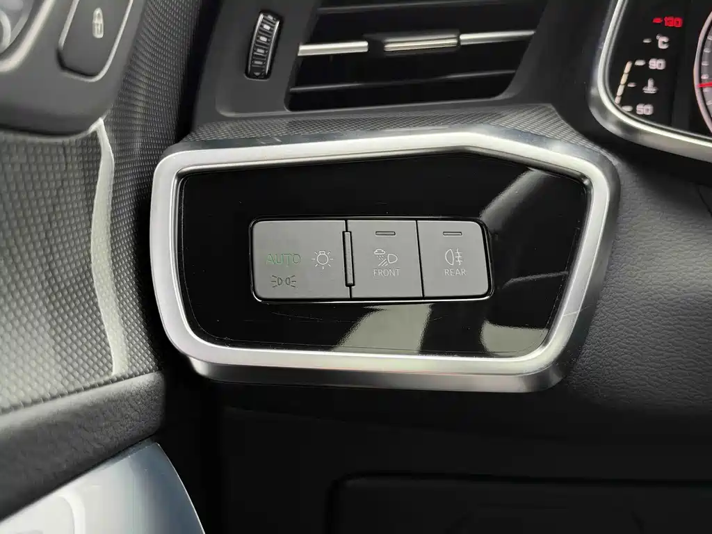 Audi A6L — миниатюра 13