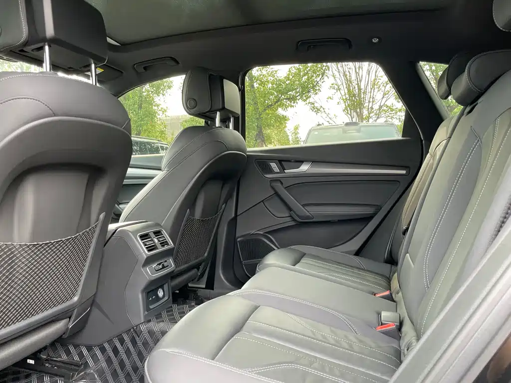 Audi Q5L — миниатюра 7