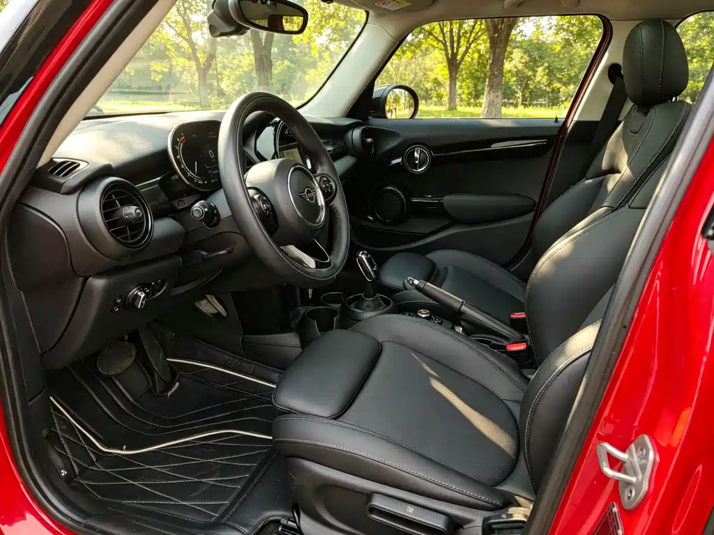 MINI Mini Clubman — миниатюра 8