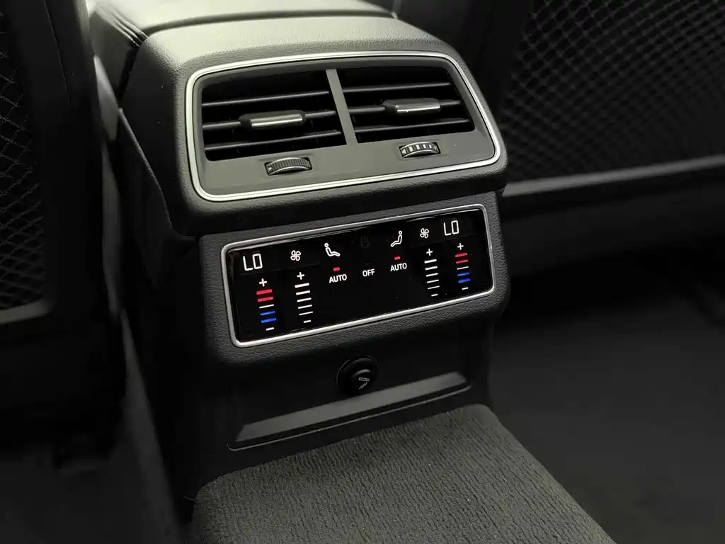 Audi A6L — миниатюра 11