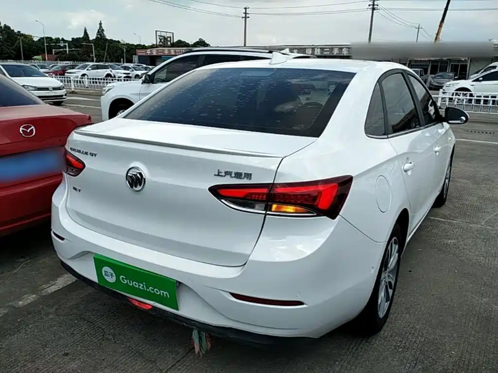 Buick Excelle — миниатюра 7