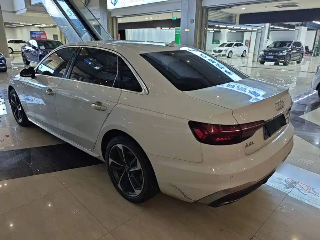 Audi A4L — миниатюра 5