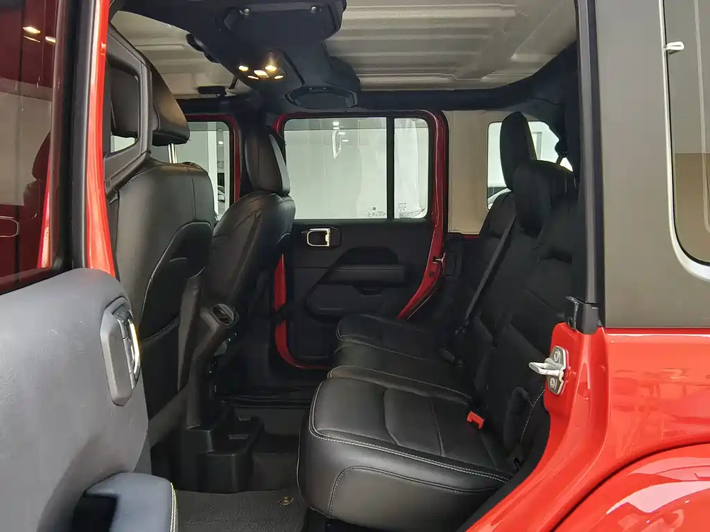 Jeep Wrangler — миниатюра 10
