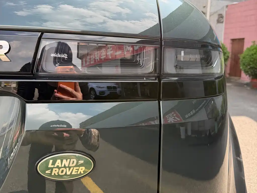 Land Rover Evoque — миниатюра 13
