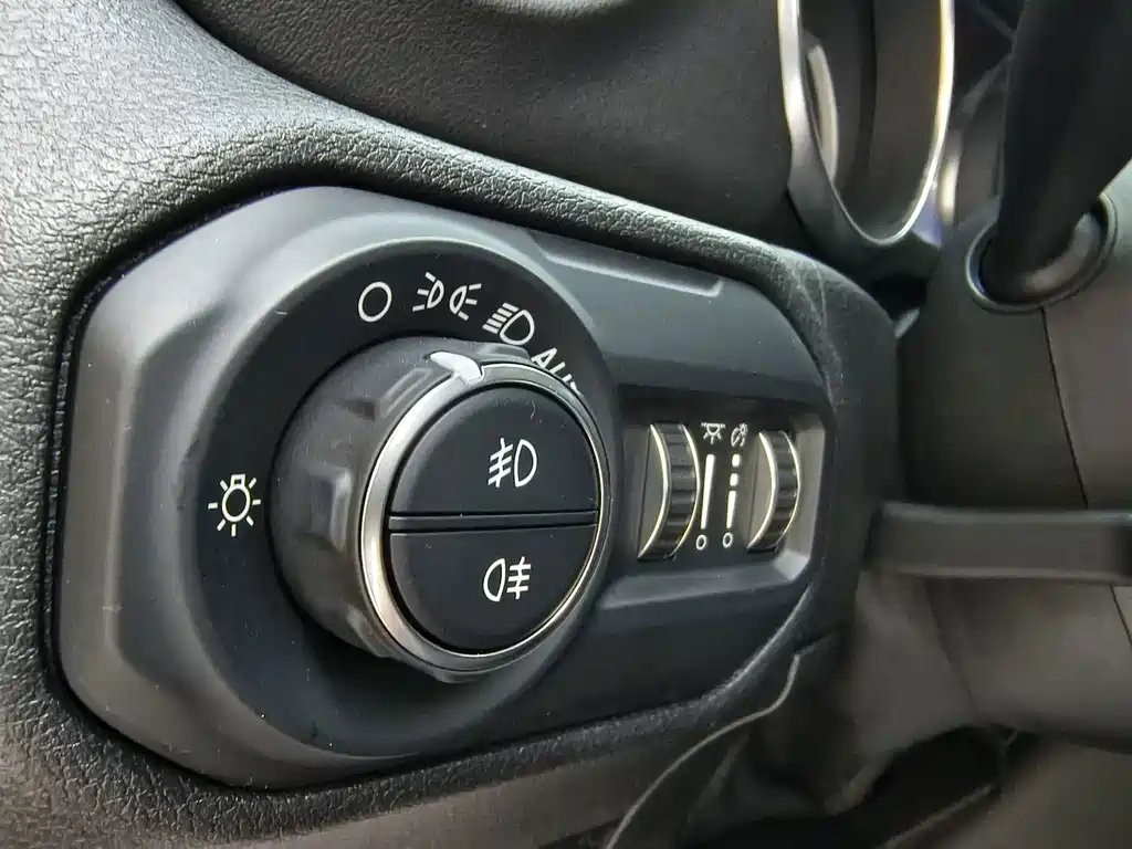 Jeep Wrangler — миниатюра 15