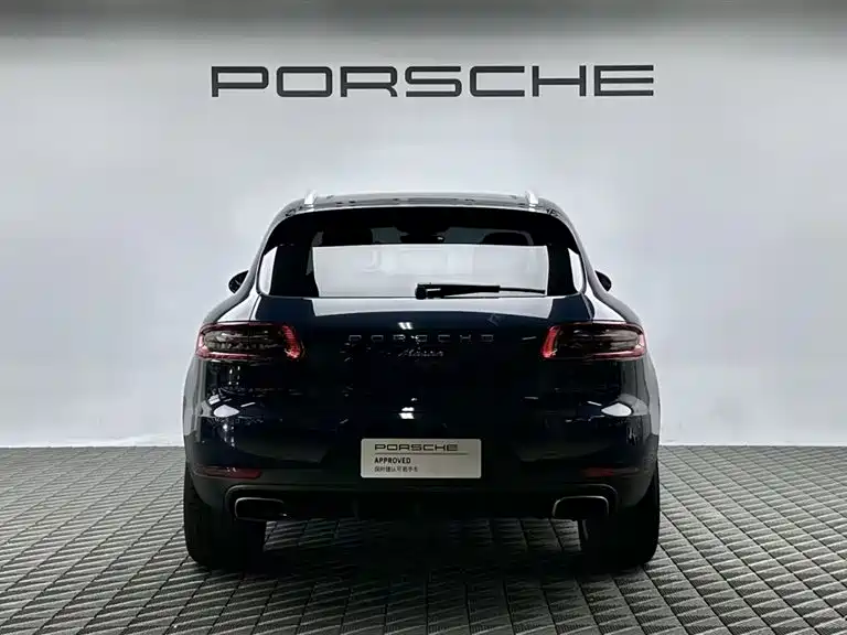 Porsche Macan — миниатюра 5