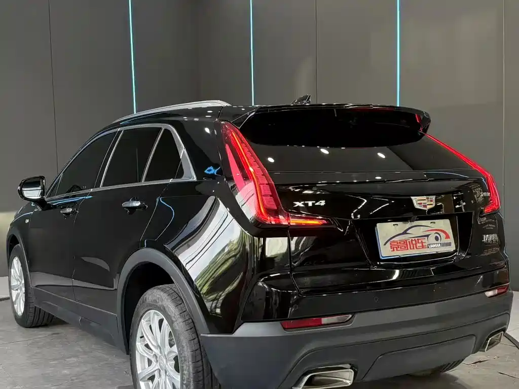 Cadillac XT4 — миниатюра 6