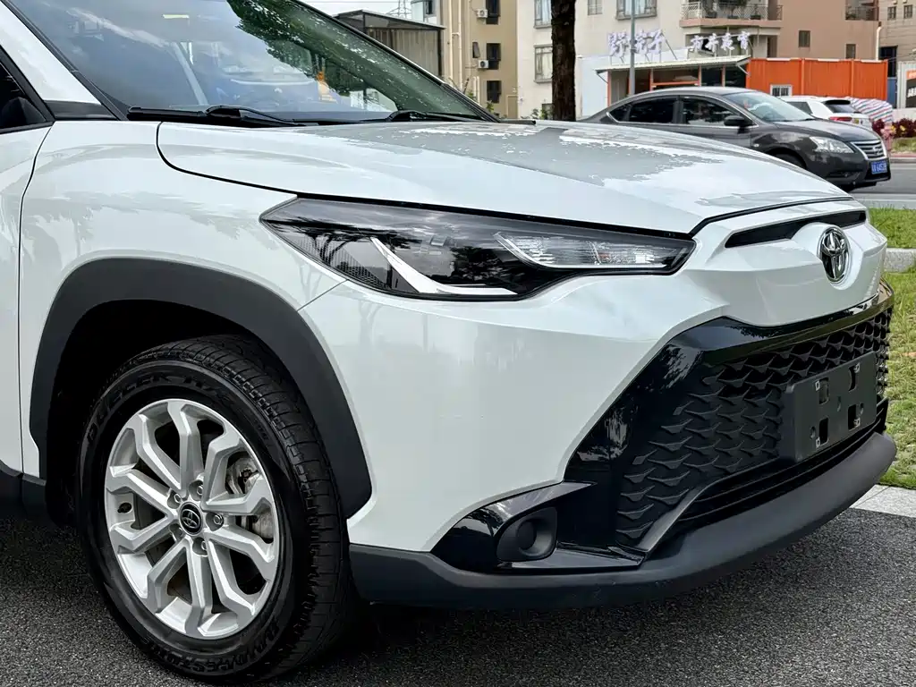 Toyota Frontlander — миниатюра 9