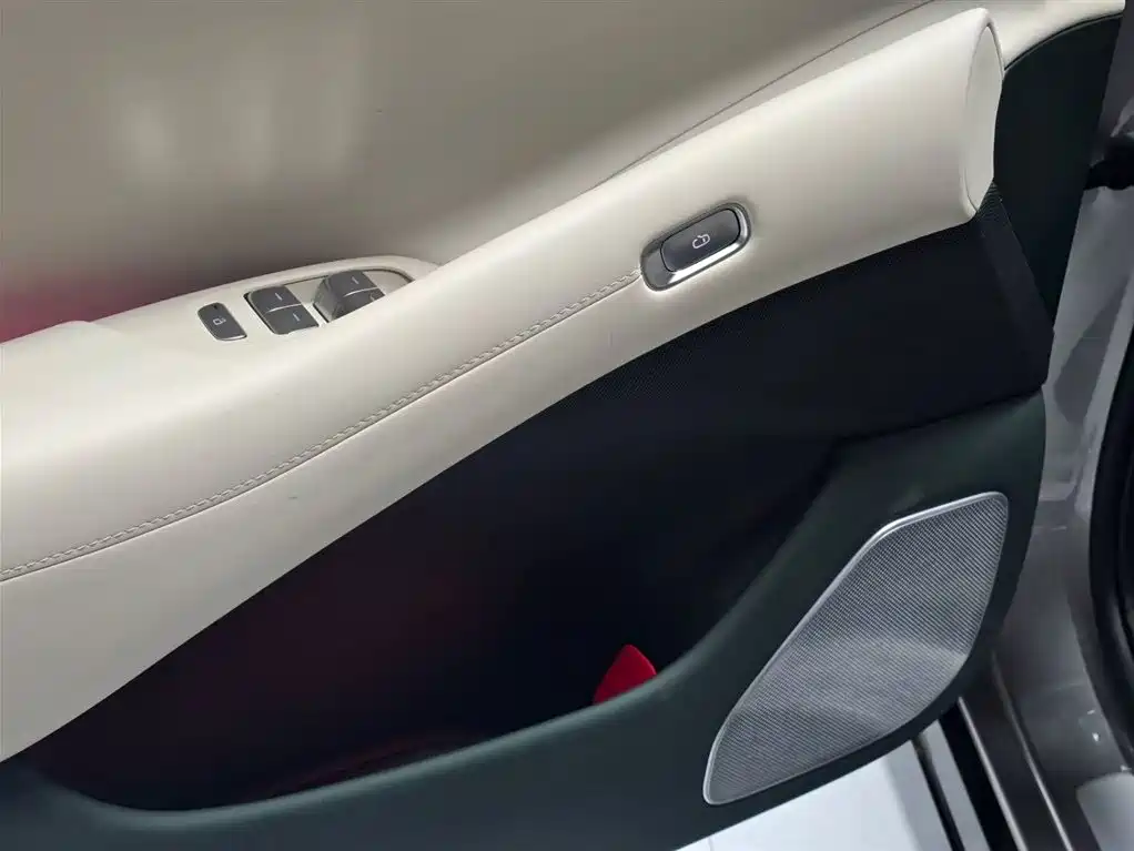 XIAOMI CAR XIAOMI YU7