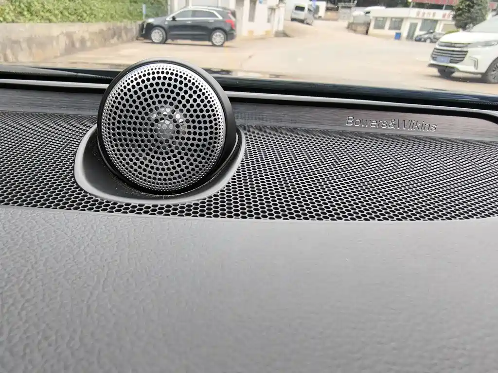 Volvo S90 — миниатюра 15