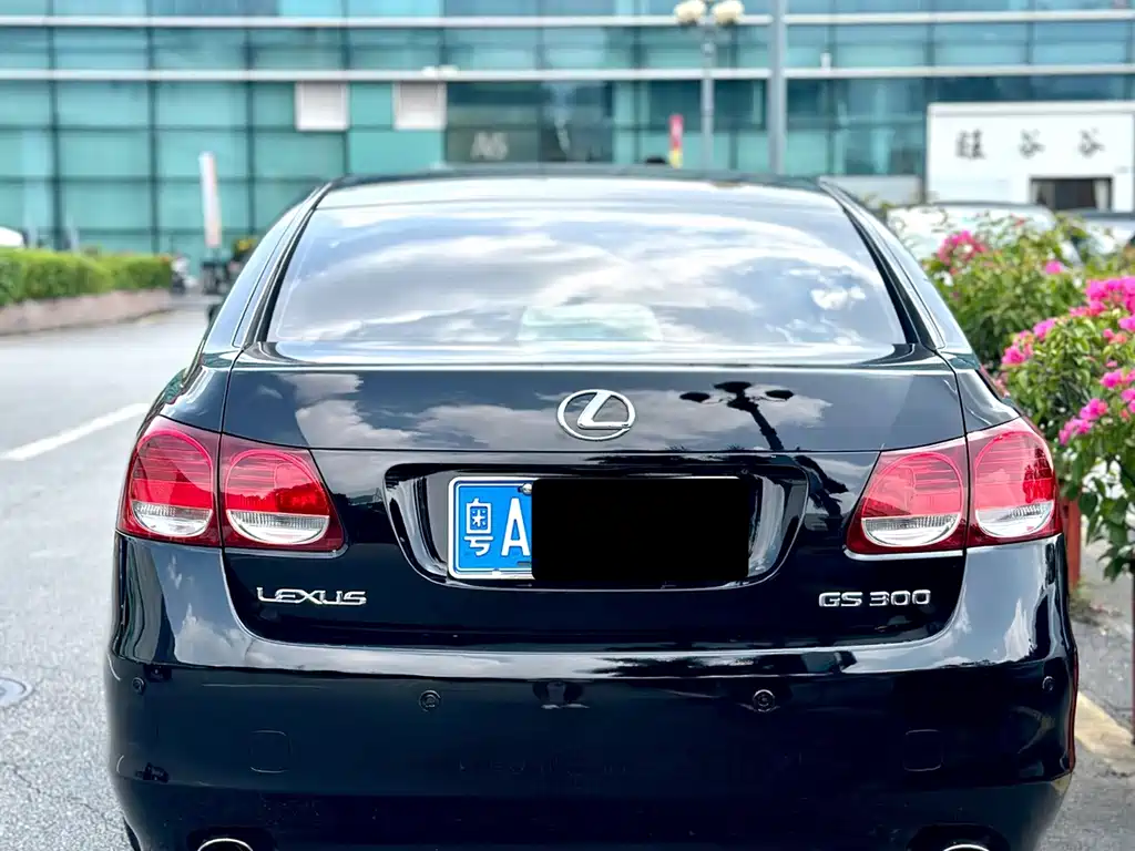 Lexus GS — миниатюра 4