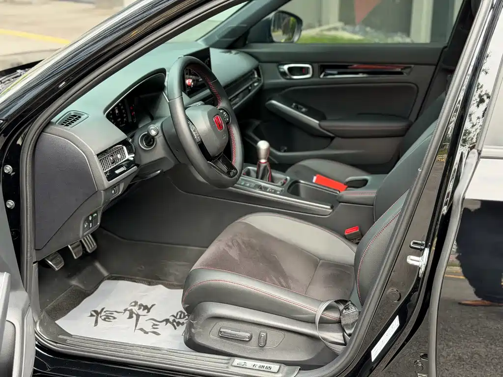 Honda Civic — миниатюра 16
