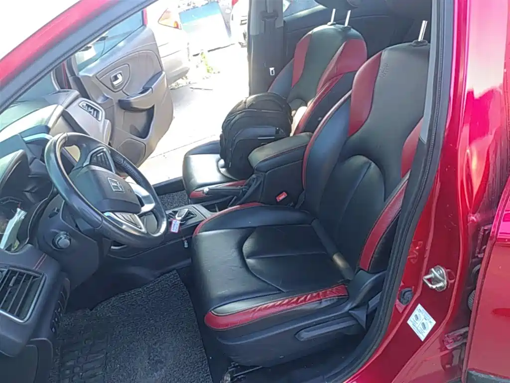 Luxgen U5 SUV — миниатюра 15