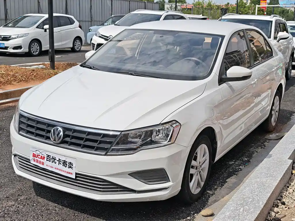Купить Volkswagen Jetta