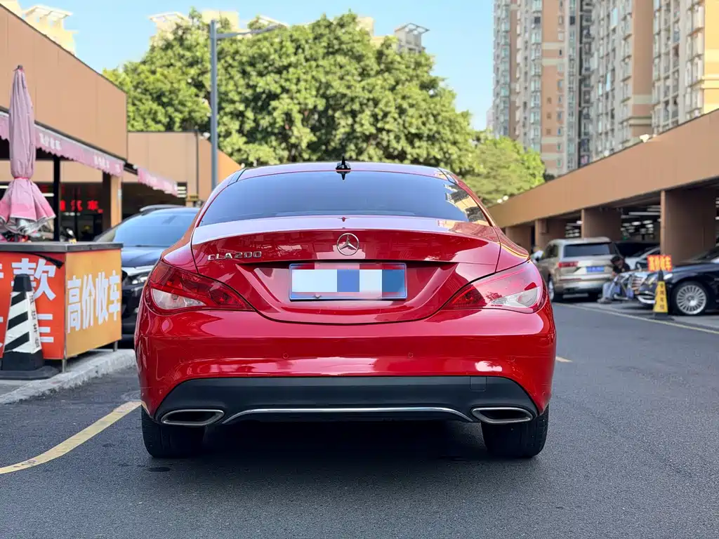 MERCEDES-BENZ CLA