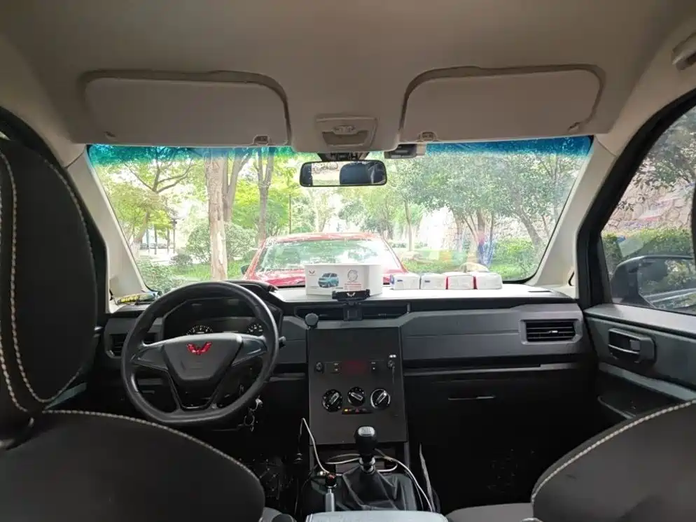 Wuling Hongguang PLUS — миниатюра 14