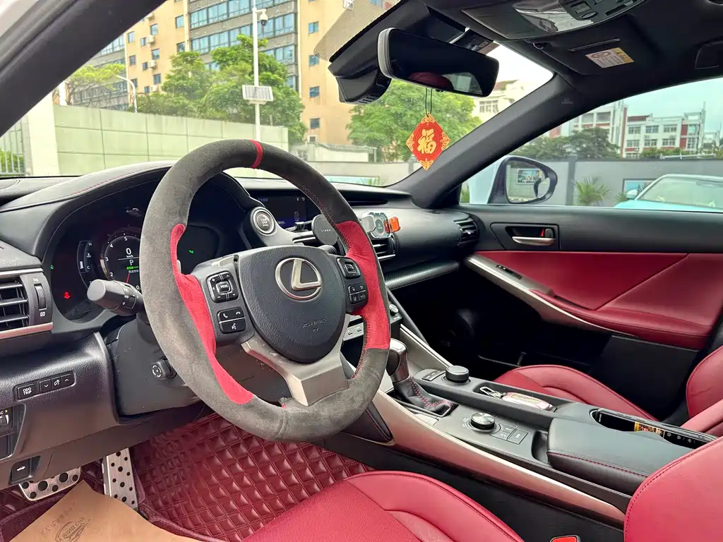 Lexus IS — миниатюра 7