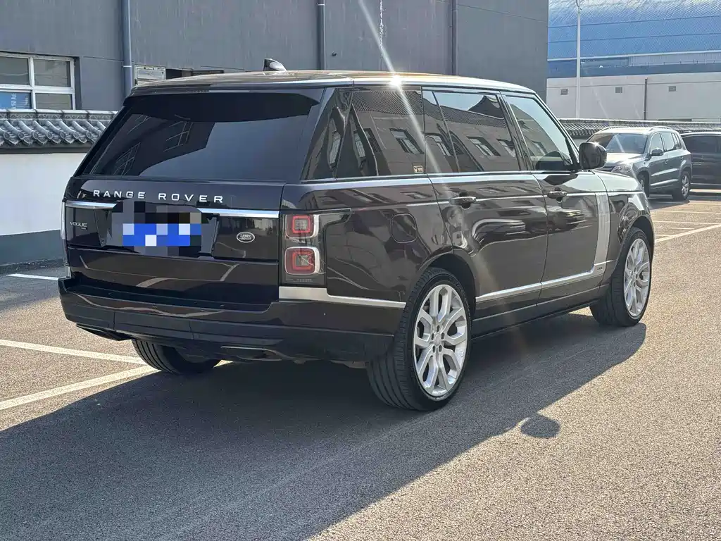 Land Rover Range Rover — миниатюра 8