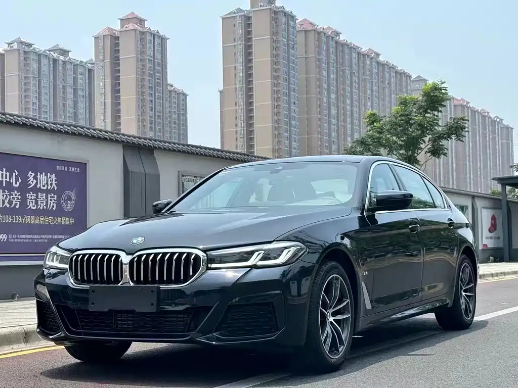 BMW 5 Series 2023