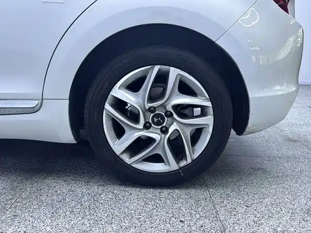 DS DS 5 — миниатюра 12