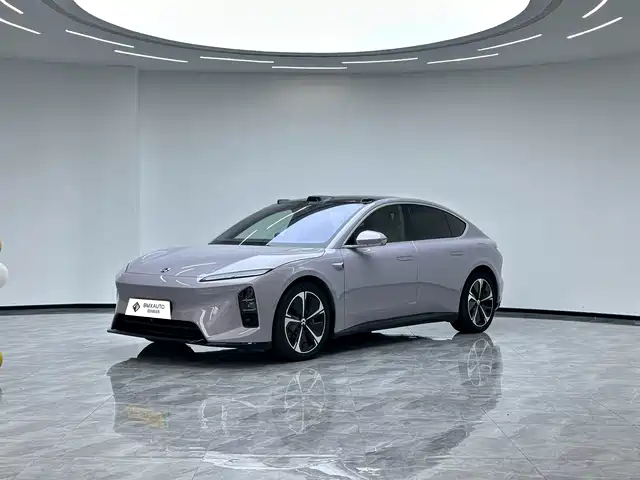 2025 Nio ET5