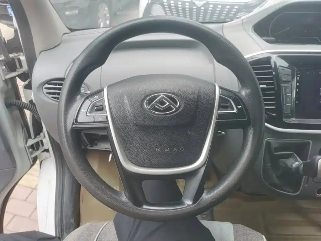 MAXUS V80 — миниатюра 11